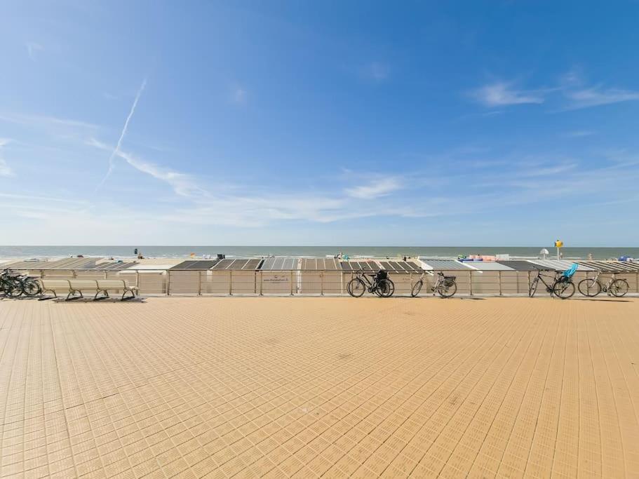 Cozy Studio With Pool Close To The Sea Ostende Exterior foto